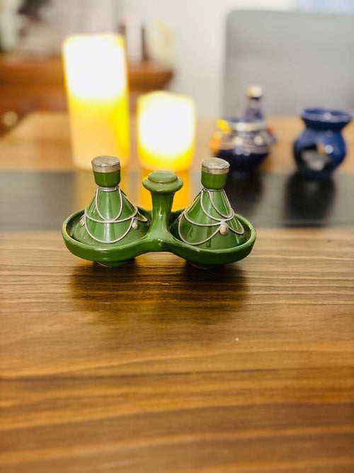 Atlas Maple Ember Duo Tajine featuring a ceramic cooking pot with a lid, designed for slow cooking and flavorful dishes.